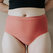 Charger l'image dans la galerie, Culotte menstruelle sans couture - Ora protection